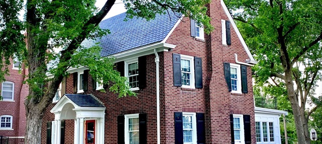 Historic Brick Colonial w/Amazing Kitchen- Close to downtown in Omaha