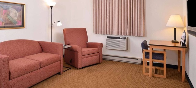 Home-Like Room Near Downtown Iowa – Perfect for One-Night Business Stays in Atlantic