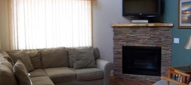 Hookers Resort Cabin Home 1 in Portage