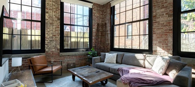 Industrial Boho Flat - Short North in Columbus