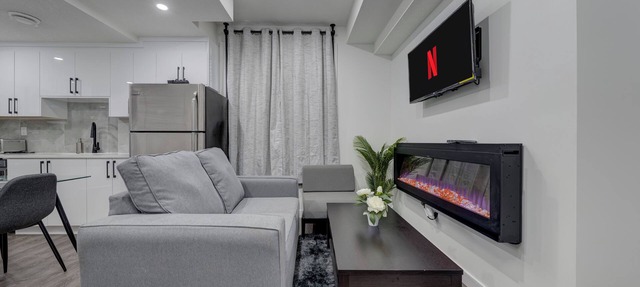 Inviting 2BR Lower-Level Suite St. Albert, Pet-Friendly in St. Albert