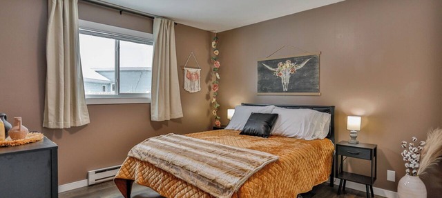 Jelinek Hideaway Unit 5 - Modern 2BR Apartment in Schofield