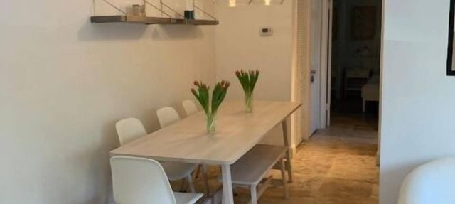 Key Biscayne 1 bedroom walk to Beach & town in Key Biscayne