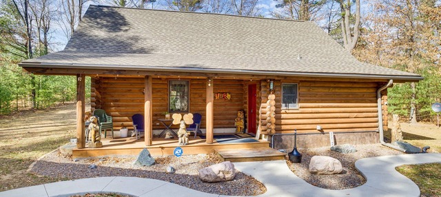 Lake and Trail Lodge: < 1 Mi to Lake Arbutus! in Merrillan