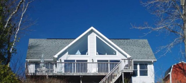 Lake Huron Beach Front 3 bdrm, 3 bath home - Harbor Beach/Forestville in Harbor Beach