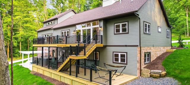 Lakes, Waterfall, Basketball Court: Family Getaway 5-7 bedrooms in Dover