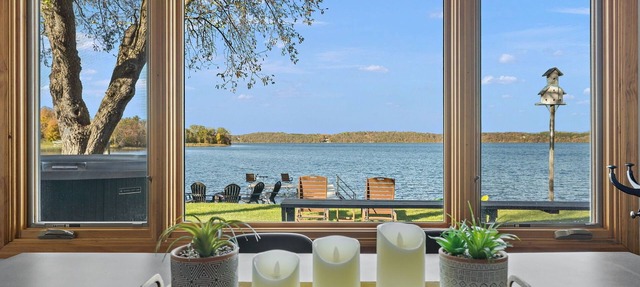 Lakeside Cabin+Hot Tub+Provided Firewood in Frazee