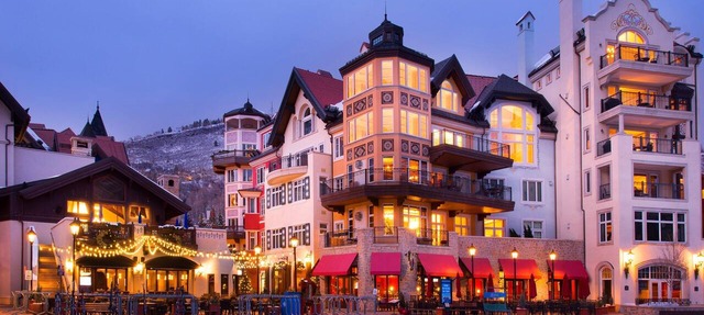 Lavish Room + Access to Rooftop Hot Tubs & Pool in Vail