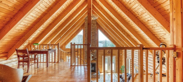 Le Paradis Courchevel - Luxe Chalet with Private Jacuzzi, Pool & Scenic Views in Saint-Adolphe-d'Howard