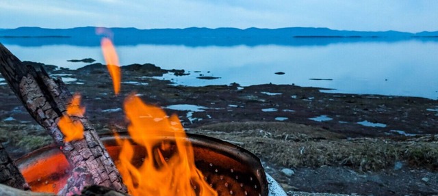 Les Chalets Bleus - Small cottage with spa by the water - Cottage 3 in Cap-Saint-Ignace