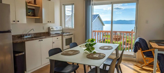 Les Chalets Bleus - Cozy chalet by the St-Laurence River - Cottage 10 in Cap-Saint-Ignace