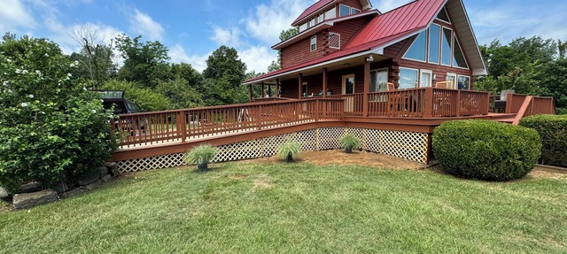 Lodge at Buzzard Roost: Cliff-Top Ohio River Views, Hot Tub, ADA Accessible in Magnet