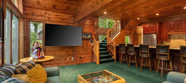 Luxurious 11,600 SQ' Mullett Lake Home & Carriage house,Private on Mullett Lake in Indian River