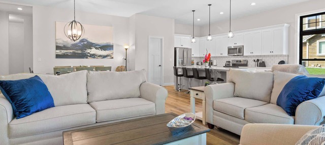 Luxury Condo in Egg Harbor- Community pool and gym in Egg Harbor