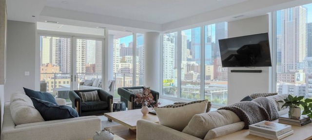Luxury Loft Collection COMBO 901/903 | Terrace in Chicago