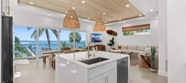 Luxury River front Home/Resort steps to the Beach in Cocoa Beach