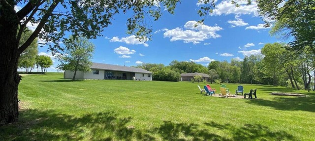 Marion Lake Lodge: With Wakesurf & Pontoon boats! in Perham