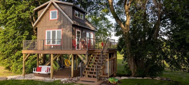 Marion Lake Tree House in Perham