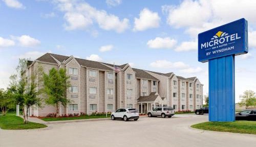 Microtel Inn & Suites by Wyndham Bellevue in Bellevue