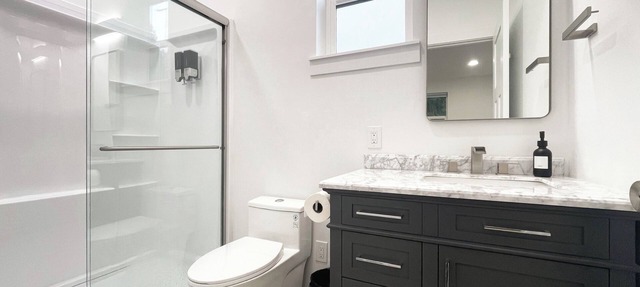 Modern 2Bed/2Bath Home with Full Kitchen in Bothell