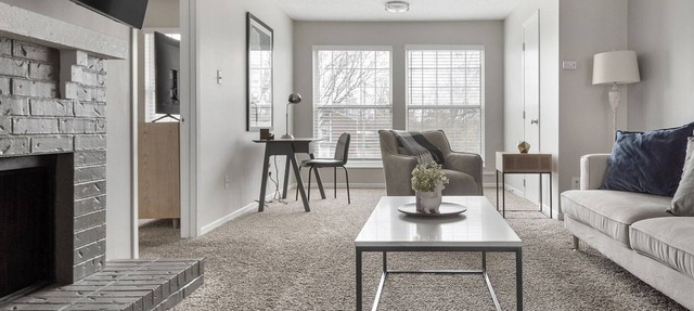 Modern Apartment in Prime Location (ID8033) in Town and Country