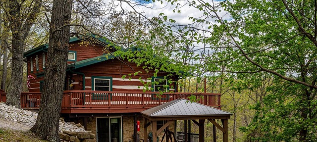 Mountain View Log Cabin | Hot Tub, 3 Kings & Game Room 3BR, 3BA in Nashville
