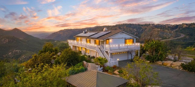 Natures Escape - Game Room, Spa, Sauna, OMG Views! in Escondido