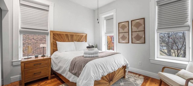 NEW! Benton Park Gem, Sleeps 8 & Dog Friendly - Stay Smiley Rentals in St. Louis
