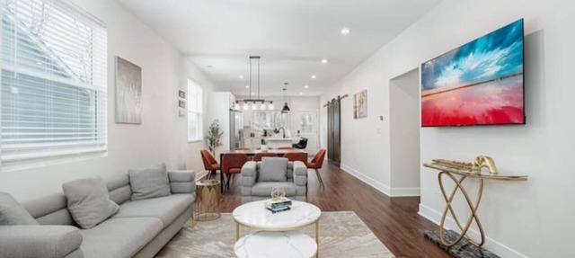 New build modern home 3BR with Hot Tub & ping pong in Delaware