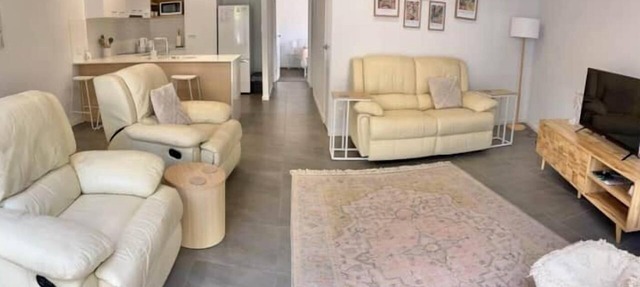 No stairs, no problem! Ground floor spacious apartment in Manly