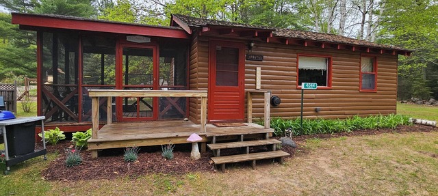 Northern Escape on Kathan lake in Eagle River