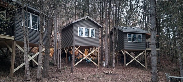 Off-Grid Tree Houses Great for Groups Getaways in Minnesota in Elba