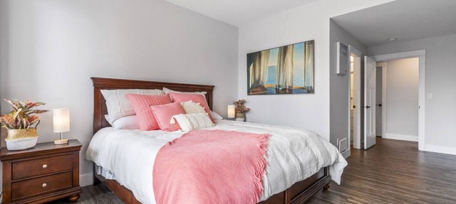 Okanagan Lakeview Oasis, 2 Bed, 2 Bath, Sleeps 6 in Vernon