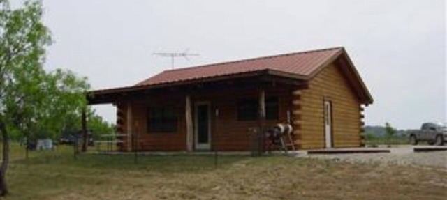 Old Glory River Cabin in Utopia