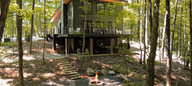 Onyx Ridge | Hocking Hills, Luxury Cabin, Hot Tub in South Bloomingville