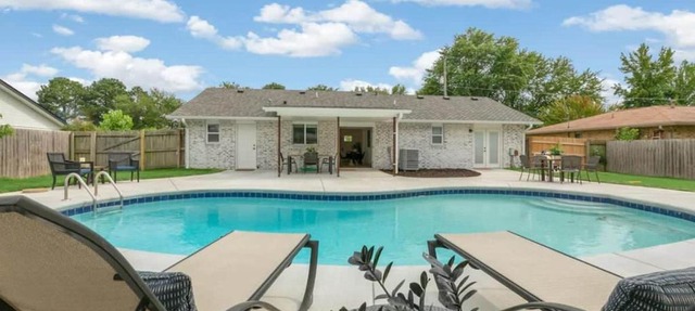 Osage Oasis: Pool, Hot Tub, Near Downtown & Trails in Bentonville