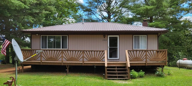 Peaceful~Riverfront~Cottage in Gladwin