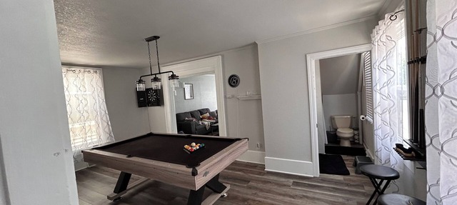 Pet friendly, freshly renovated, 5 minute walk to beach in the heart of the city in Sheboygan