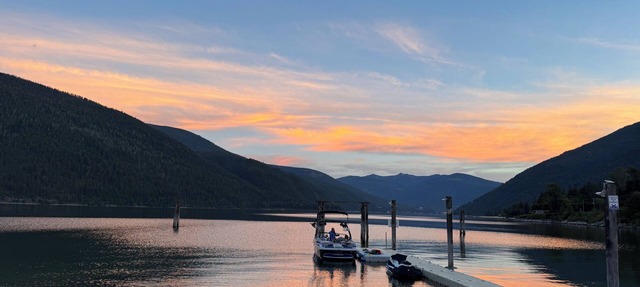 Pet-Friendly Lakefront Escape with Beautiful Kootenay Lake Views Near Nelson in Nelson