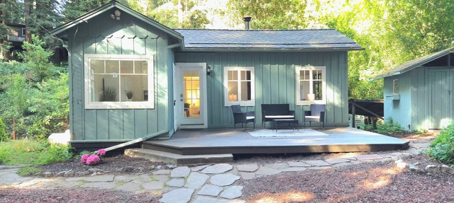 Pets welcome and no check-out chores at Redwood Grove Retreat! in Boulder Creek