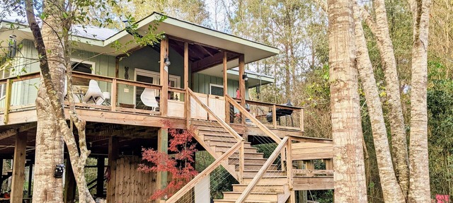 Private, fire pit on the river! in Covington