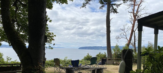 Private Island Escape in Hat Island