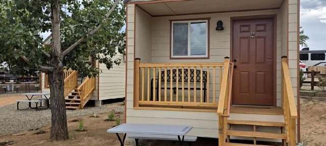 Quaint and Rustic Cabin with Views of the Upper Escalante River Corridor Canyon, Escalante, Utah in Escalante