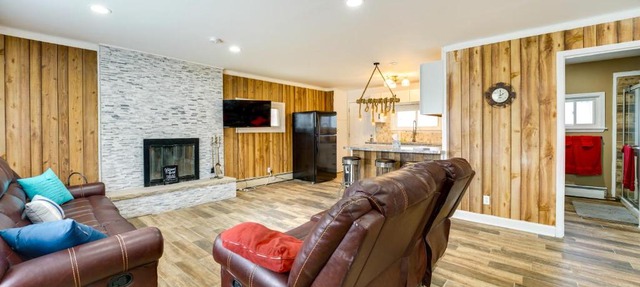Quiet Country Home By Shay Lake! in Silverwood