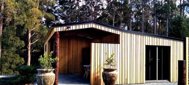 Relax and indulge in a country garden at Franklin, Tasmania in Franklin