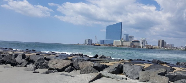 Relaxing Beachfront Getaway with Heated Pool in Brigantine