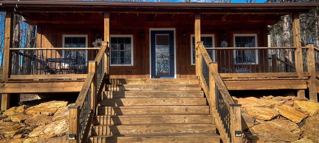 Relaxing Cabin Near Hiking, Fishing & Lake of Egypt in Goreville