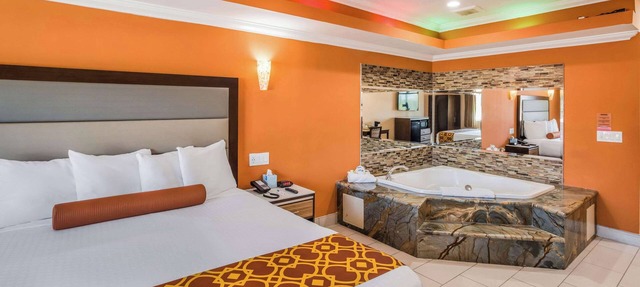 Rodeway Inn & Suites Pasadena in Pasadena