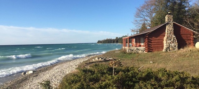 Rustic Authentic Michigan Log Cabin in Beaver Island
