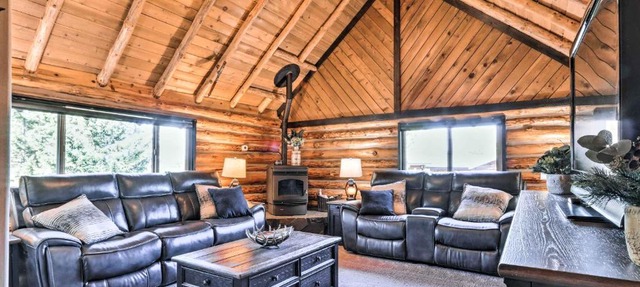 Rustic Post Falls Cabin Family Friendly! in Post Falls